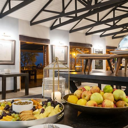 Gondwana Etosha Safari Lodge Okaukuejo Εξωτερικό φωτογραφία