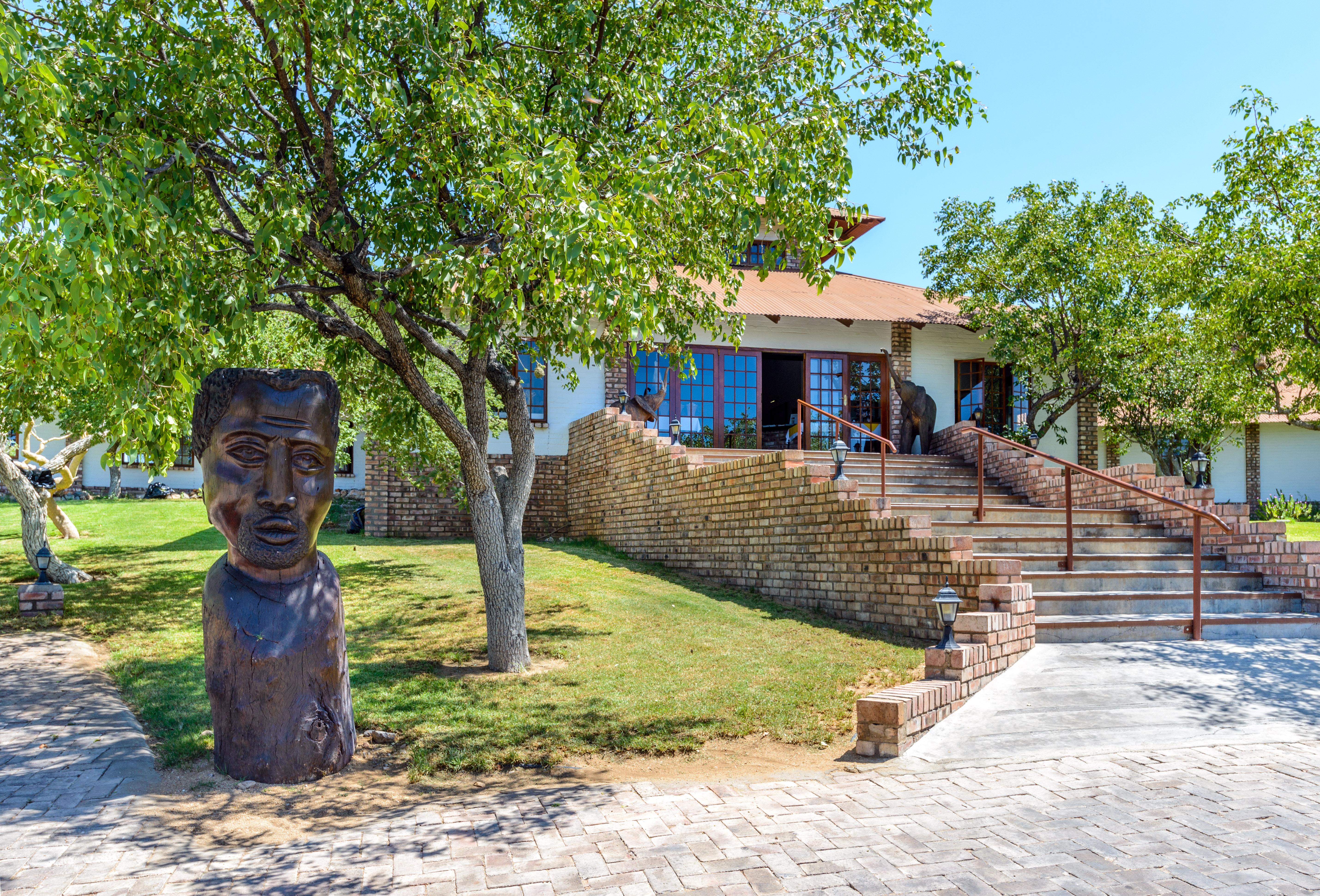 Gondwana Etosha Safari Lodge Okaukuejo Εξωτερικό φωτογραφία