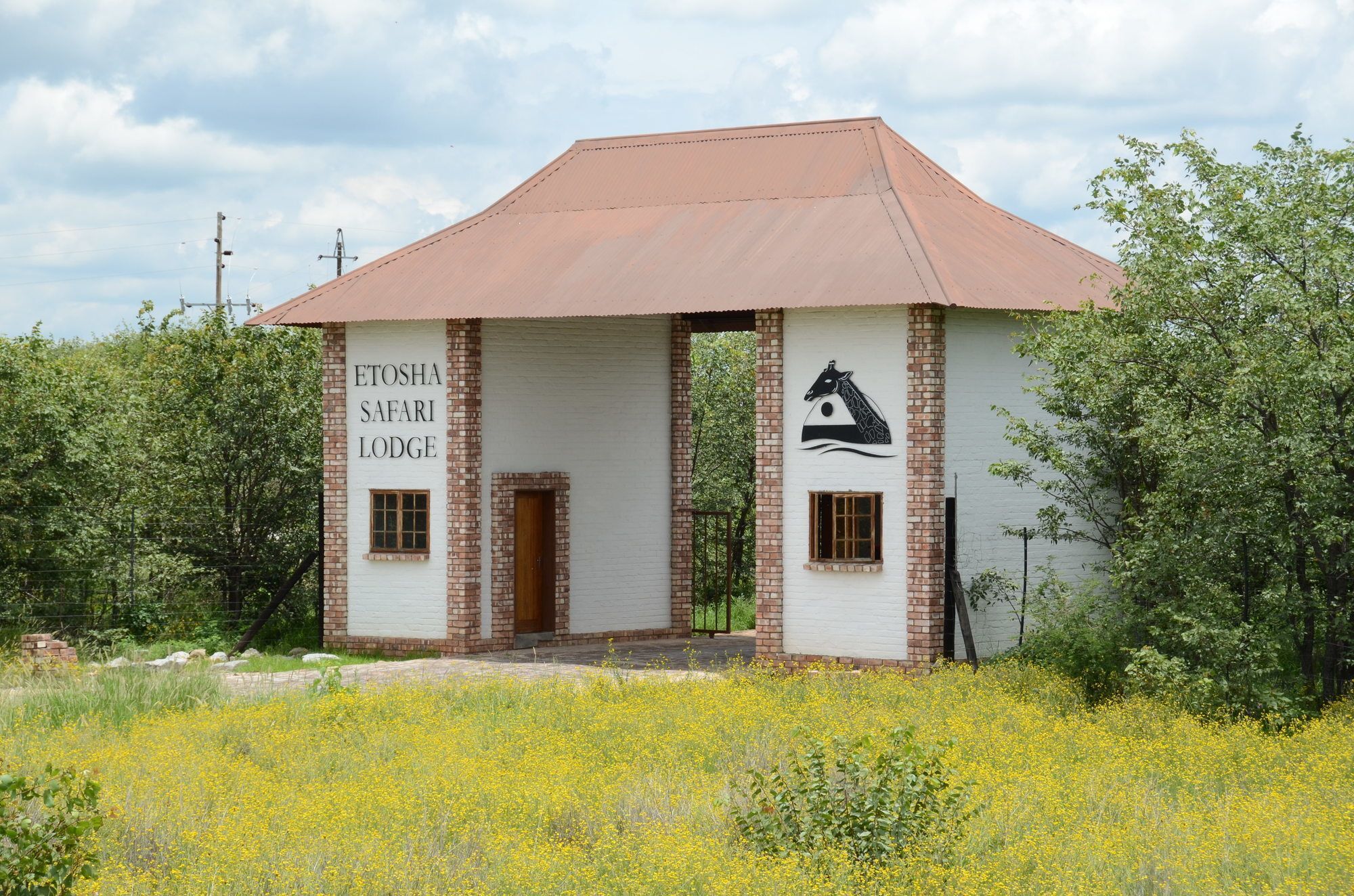Gondwana Etosha Safari Lodge Okaukuejo Εξωτερικό φωτογραφία